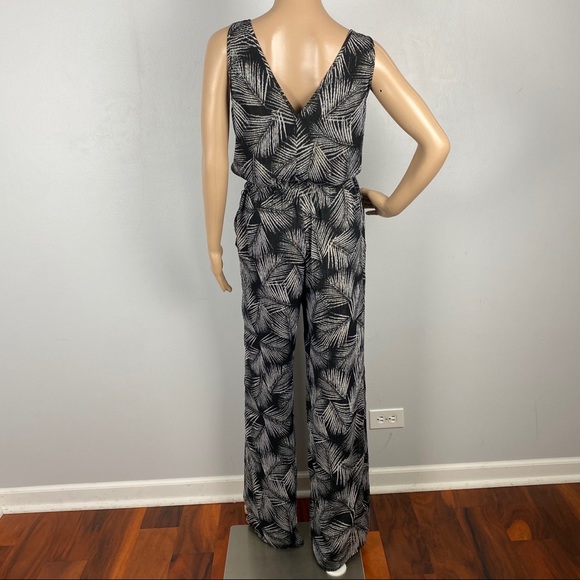 NEW MICHAEL MICHAEL KORS METALLIC PALM LEAF PRINT JUMPSUIT - Picture 5 of 6